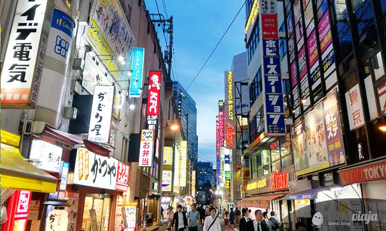 El distrito de Akihabara en Tokio, luzes, Conesejos para viajar en Japón