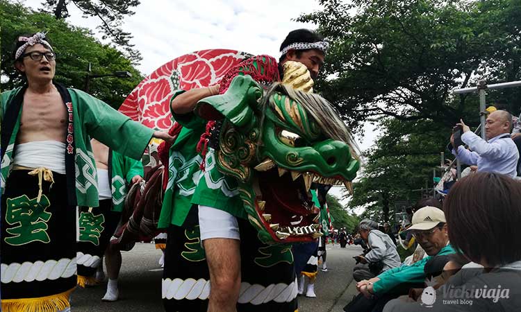 Hyakumangoku Matsuri Festival Parade, Green Dragon