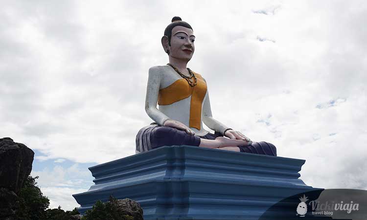 big buddha bokor nationalpark vicki viaja