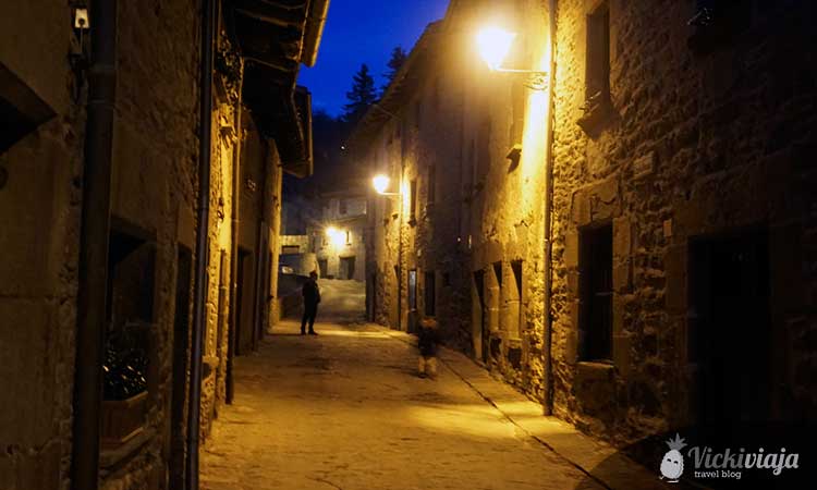Rupit by night I medieval village I light I dark 