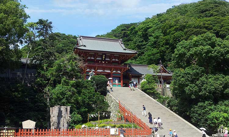 The Tsurugaoka Hachimangu Shrine
