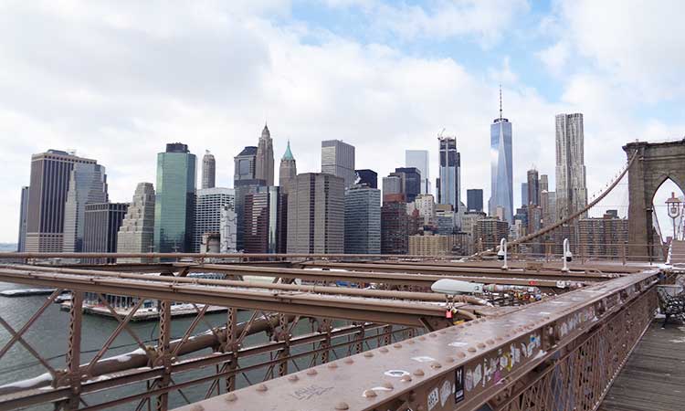 View from the Brooklyn Bridge over the Manhattan Skyline