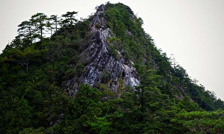 Yuanzui Berg in Taiwan, Hiking and climbing in Taiwan