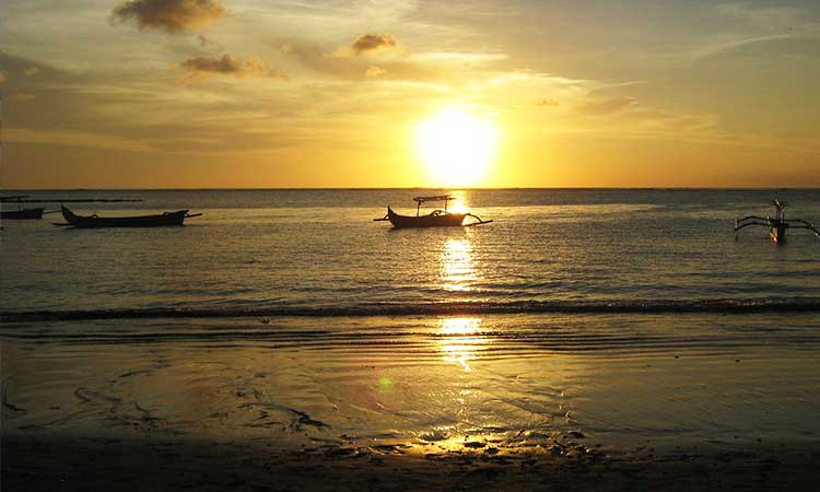 Sunset in Kuta, coast, beach, boats, Bali