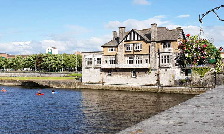 Limerick, Ireland, Mansion in front of river