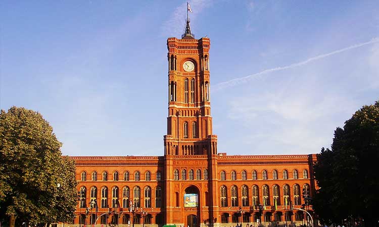 Rotes Rathaus in Berlin, red townhall