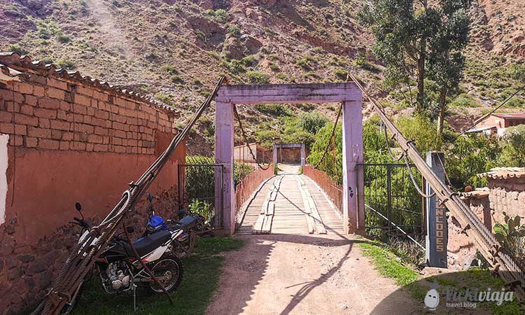 Little Bridge on the way to Salineras de Maras