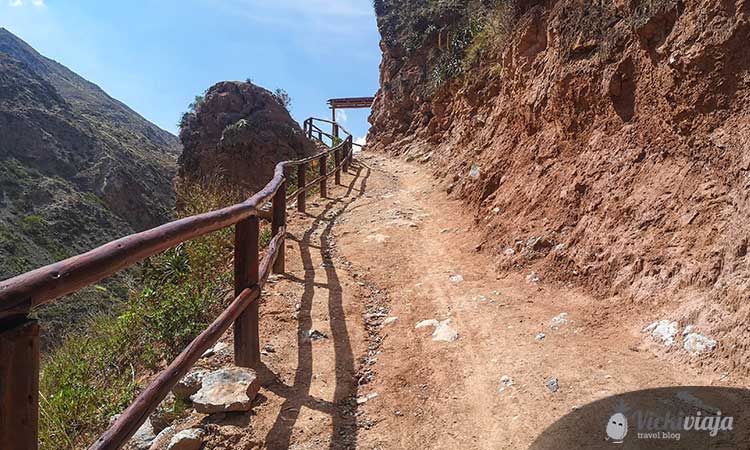 gradient, hike Maras Peru